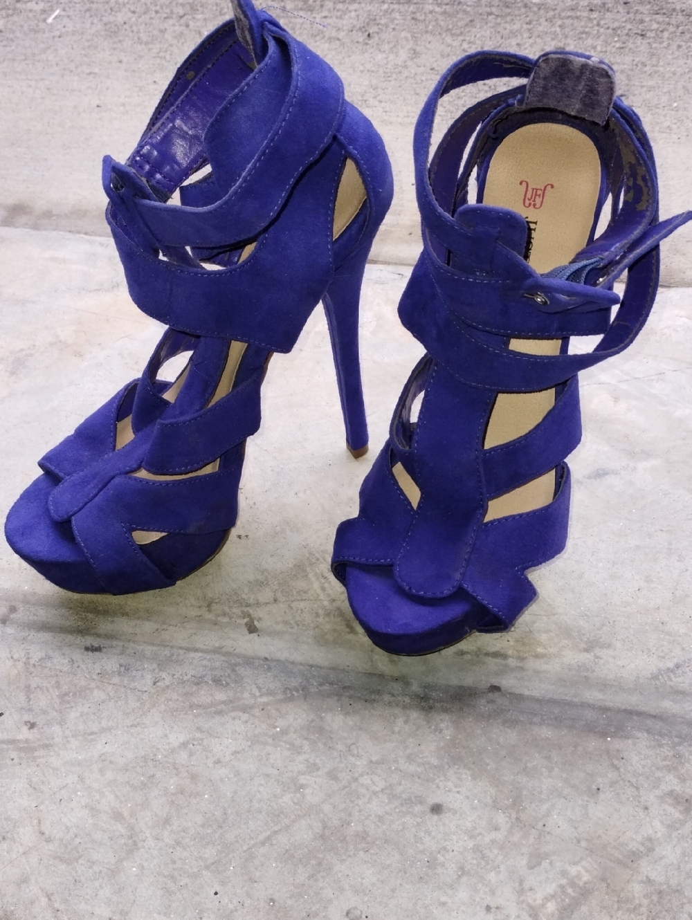 Caged Platform 7 New